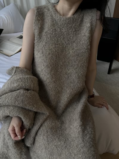 現貨！獨家訂製！回歸) 高CP值！親膚QQ毛背心洋+小翻領外套SET 2色6