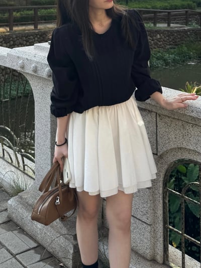 回歸 AK04 OUNCE 推！精緻布蕾絲上衣 2色14