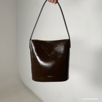 B49 Bucks&Leather  26年新款！牛皮大容量水桶包 (附零錢包)10