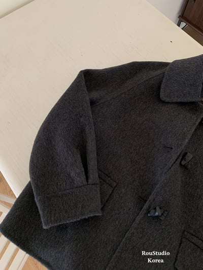 現貨 BEST！回歸) 牛角扣70%羊毛手工外套 2色25