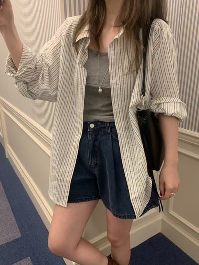 現貨 AU13 輕薄小標直紋襯衫 2色5