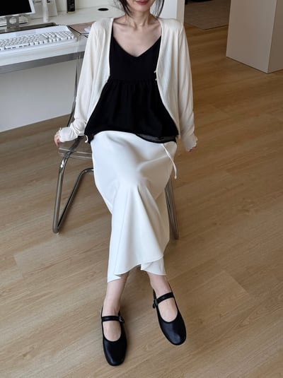 回歸) AL10 木耳邊2扣小罩衫 2色10