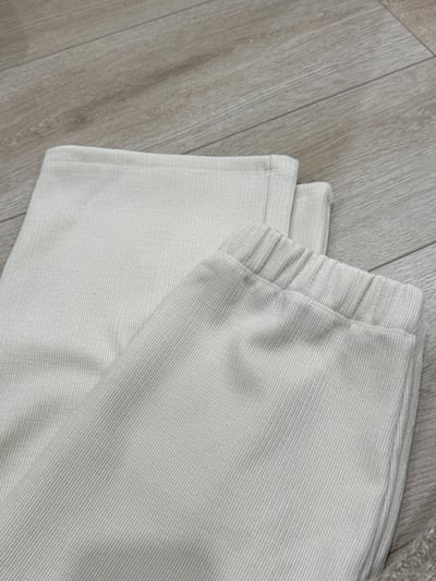 現貨 AZ08 輕磨毛紋理感直筒後開岔長裙 1色4