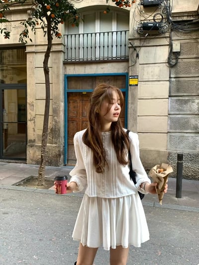 回歸 AK04 OUNCE 推！精緻布蕾絲上衣 2色7