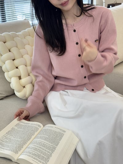 現貨 熱銷回歸) AI07 甜美粉嫩小標針織罩衫 1色4