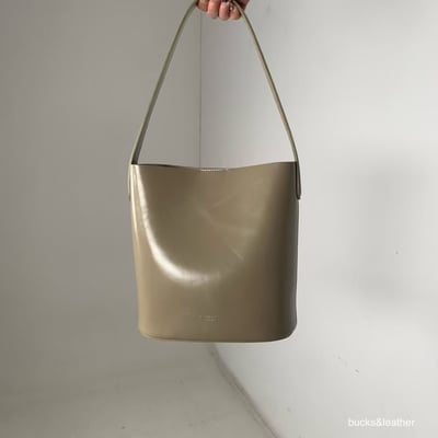 B49 Bucks&Leather  26年新款！牛皮大容量水桶包 (附零錢包)13