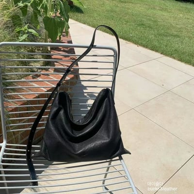 B2  BEST！Bucks&Leather 每次開團都熱賣的皺皺包 大款15