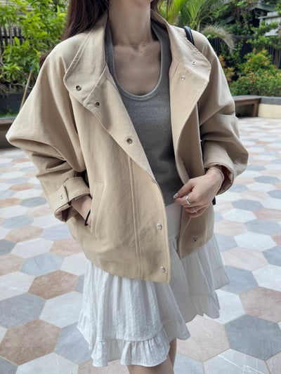 回歸) AU18 推！小立領風衣外套 2色9