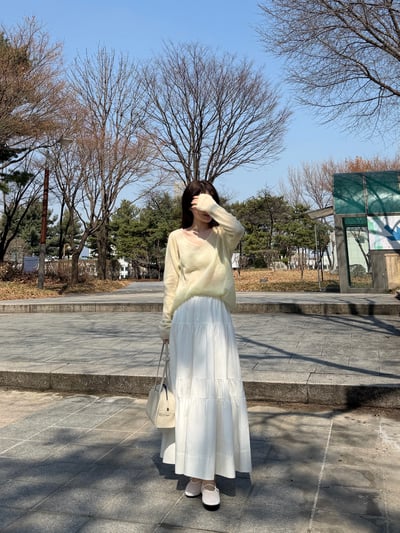 BB12 鬆軟馬海毛微V領透膚上衣 2色7