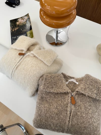 現貨！獨家訂製！回歸) 高CP值！親膚QQ毛背心洋+小翻領外套SET 2色8