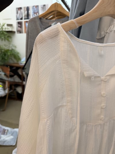 BB02 推！精緻紋理綁帶衫 1色4