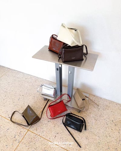 B51 Bucks&Leather  26年新皮革新色！小款 磁吸枕頭包1