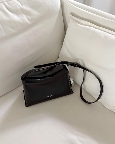 B52 Bucks&Leather  26年新皮革新色！中款 磁吸枕頭包16