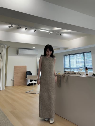 現貨！獨家訂製！回歸) 高CP值！親膚QQ毛背心洋+小翻領外套SET 2色4