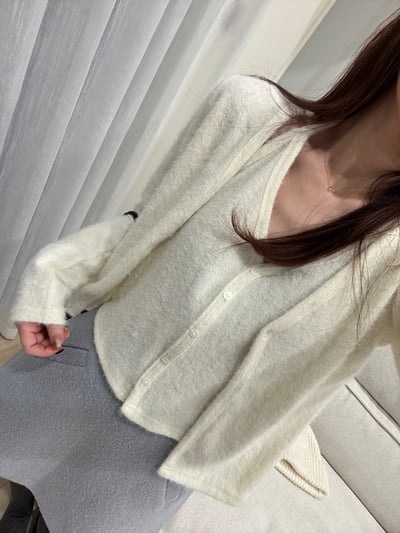 現貨 BA14 自留！節日感毛茸茸假兩件式上衣3