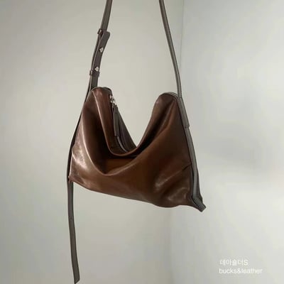 B3  Bucks&Leather每次開團都熱賣的皺皺包 小款12