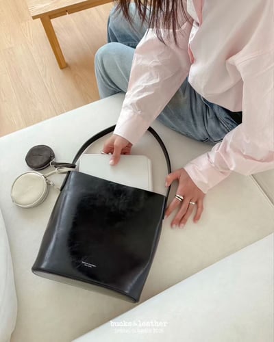 B49 Bucks&Leather  26年新款！牛皮大容量水桶包 (附零錢包)1