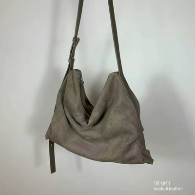 B2  BEST！Bucks&Leather 每次開團都熱賣的皺皺包 大款24