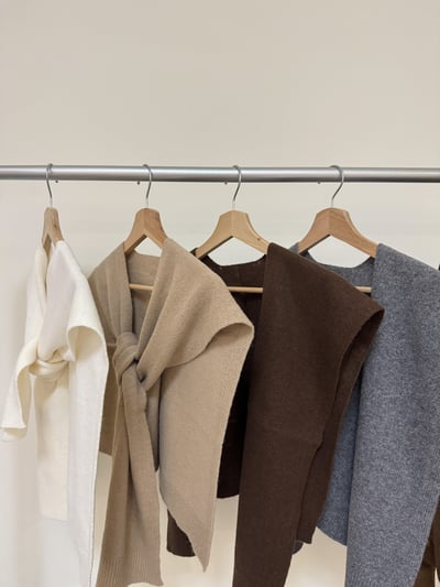 現貨 AW19 搭配好幫手羊毛披肩 4色3