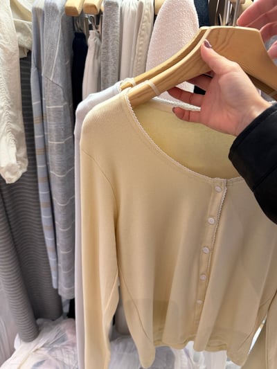現貨 BD14 推！莫代爾棉舒服滾邊U領小罩衫 4色11