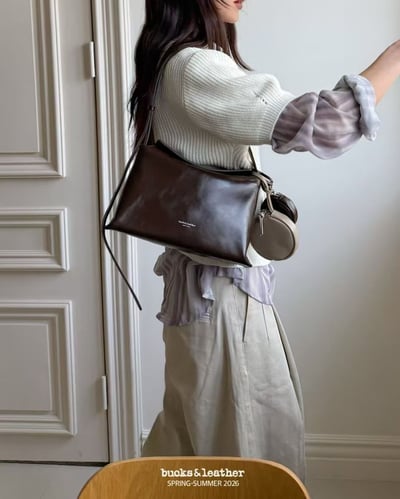 B52 Bucks&Leather  26年新皮革新色！中款 磁吸枕頭包8