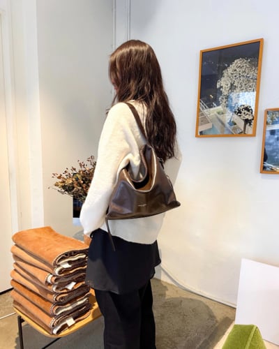 B37 Bucks&Leather  26年新款！大款 牛皮光滑亮面拉鍊托特包8