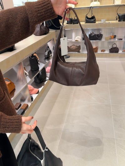 B10 Bucks&Leather 小款 肩背拉鍊可頌托特包5