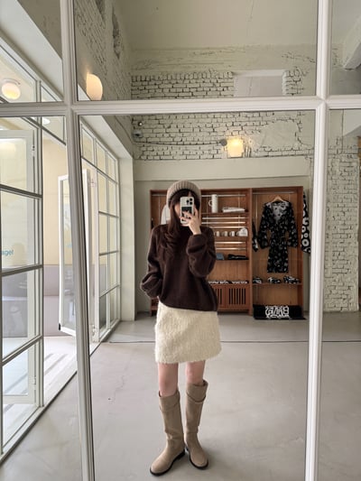 現貨 AY15 貴氣節日感毛毛短裙 2色 SM6