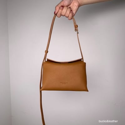 B18 Bucks&Leather 小款 磁吸扣枕頭包8