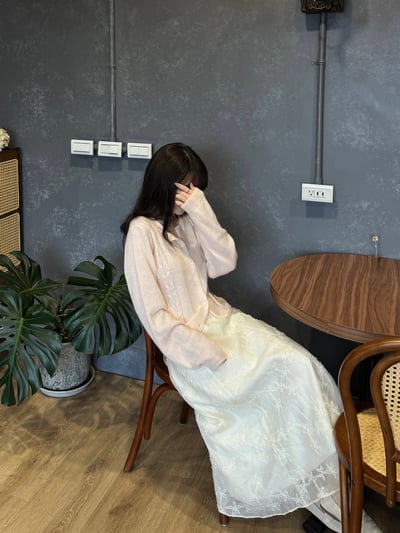 回歸) AJ10 氣質滿滿雕花長裙 2色12