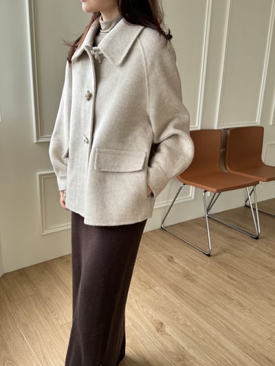 現貨 BEST！回歸) 牛角扣70%羊毛手工外套 2色8