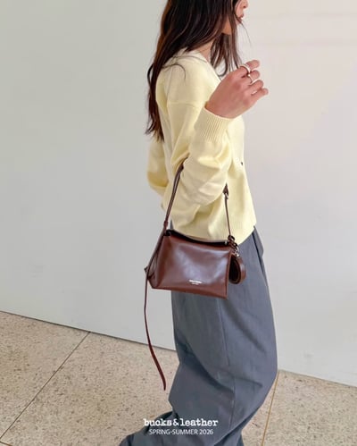 B51 Bucks&Leather  26年新皮革新色！小款 磁吸枕頭包9