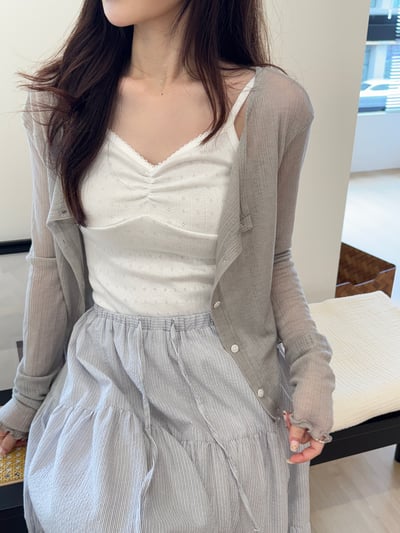 回歸) AS05 柔軟天絲木耳邊紋理小罩衫 2色5