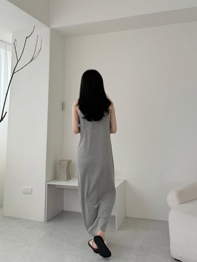 回歸) 熱銷破百！自留！微削肩彈性長洋 4色11