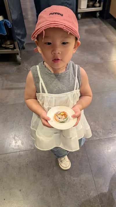 白色網紗吊帶背心 二件式7