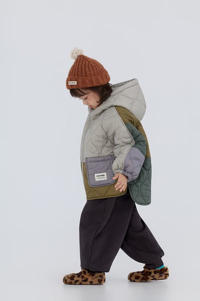 韓版男女童連帽撞色外套2