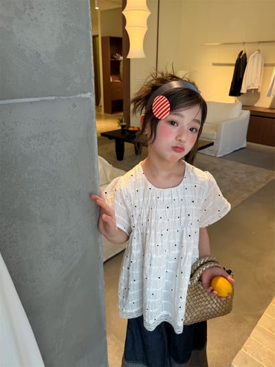 時髦點點蕾絲下擺上衣1