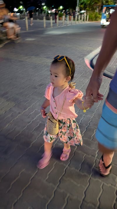 公主袖排扣上衣印花短褲 二件套9