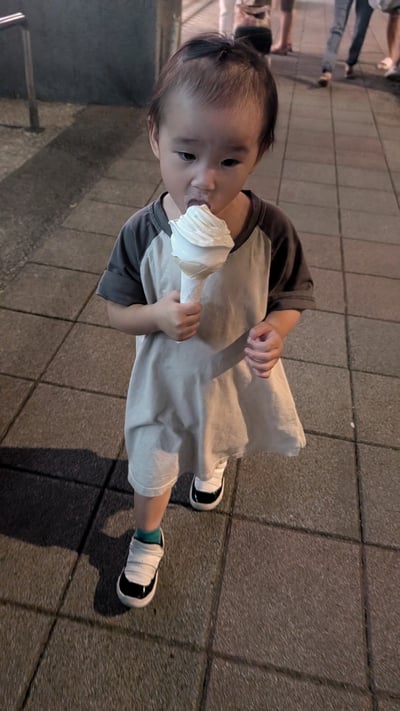 印花t恤洋裝 (杏色)4