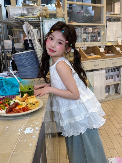 無袖蕾絲蛋糕背心衫2