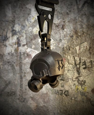 GasMask nylon keychain2