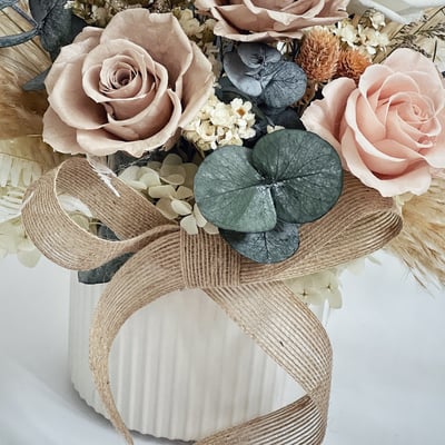 經典雋永永生玫瑰盆花(中型)4