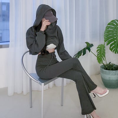 短版帽踢+綁繩喇叭褲套裝｜四色9