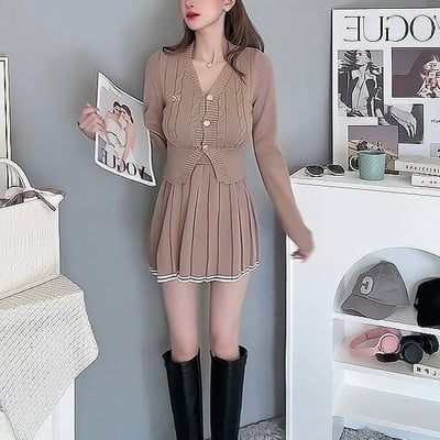 針織鈕釦外套+百摺短裙套裝｜三色13