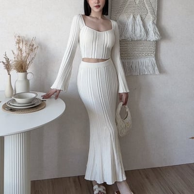 厚磅針織桃心領長袖＋魚尾長裙套裝｜四色1