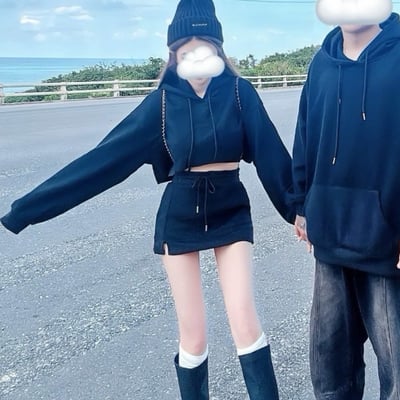 短版帽踢+小開衩短裙套裝｜三色1