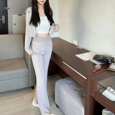 後綁帶連帽外套+簍空平口+喇叭長褲套裝｜三色9