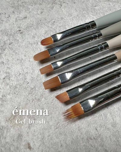 Emena｜凝膠筆1