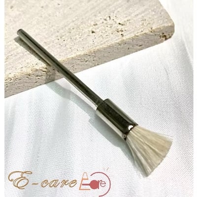 E-CARE伊凱兒｜清潔刷1