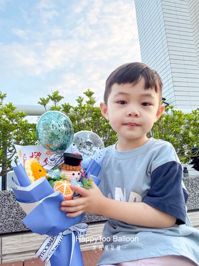 《可客製專屬名字》畢業手作針織花氣球-花束款5